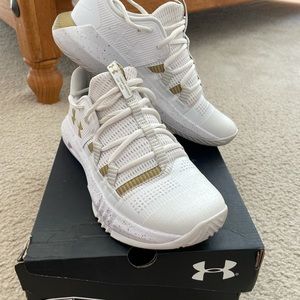 Women’s Under Armour volleyball shoes